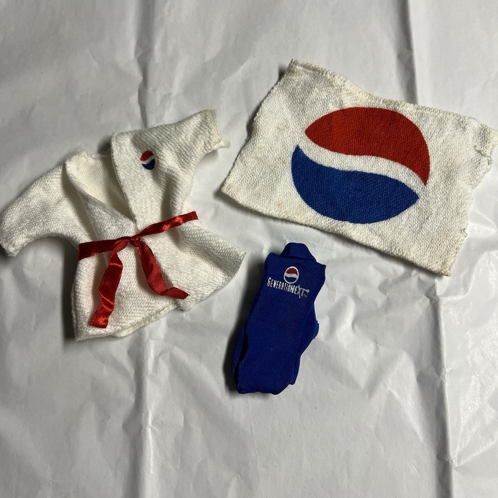 Barbie PEPSI GENERATION NEXT SWIMSUIT Beach Party Accessories Clothes Towel Robe